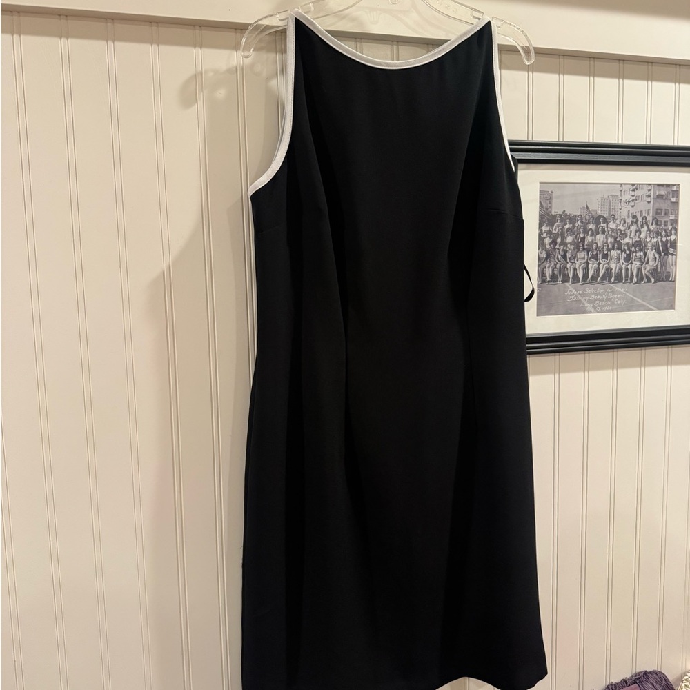 NWT CDC 90s Black and White Backless Dress